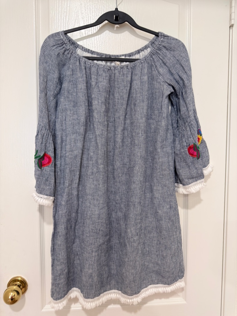 BeachLunchLounge Boho Embroidered Bell Sleeve Dress Blue Stripe Small NWOT - Picture 2 of 7